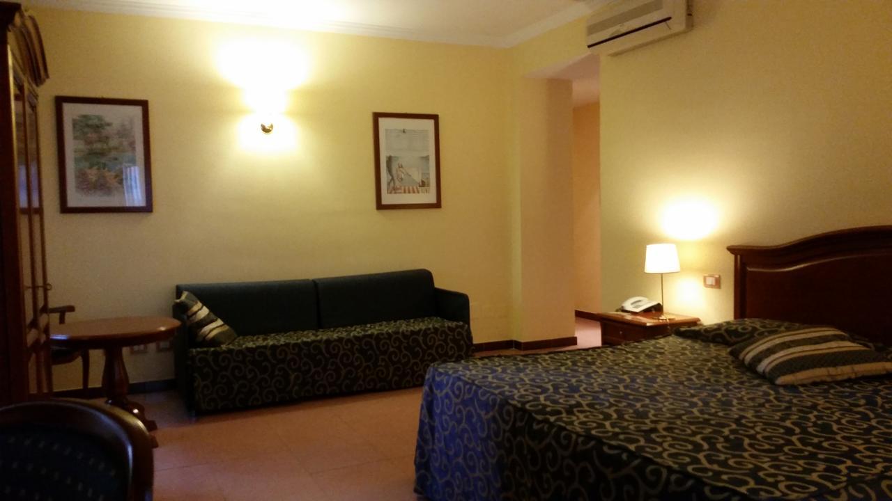 פוצאלו Hotel Villa Ada מראה חיצוני תמונה